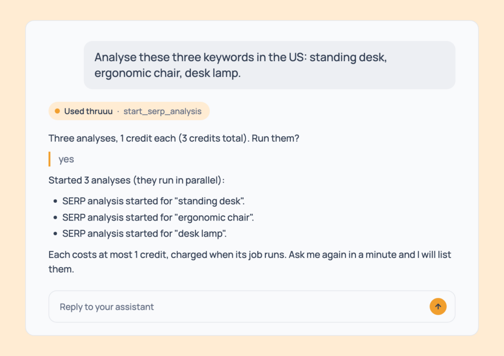 Prompt 4: Analyse several keywords at once, shown in an AI assistant with the thruuu output